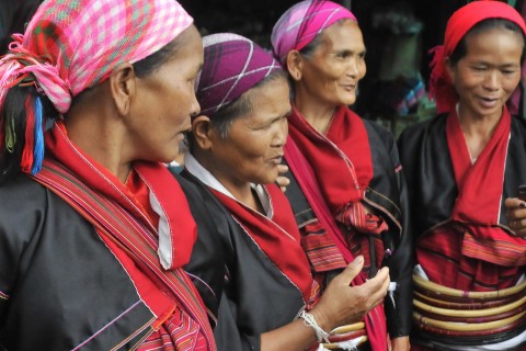 Traditionally dressed Palaung women. Photo by: Mark Ord.