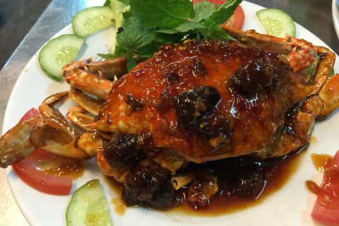 Crab with tamarind. Yum! Photo by: Cindy Fan.