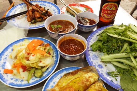 Bring an appetite to Ba Le Well Restaurant. Photo by: Cindy Fan.