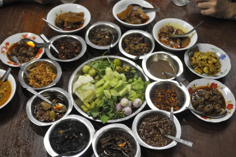 A feast at Sam Ma Tau. Photo by: Mark Ord.