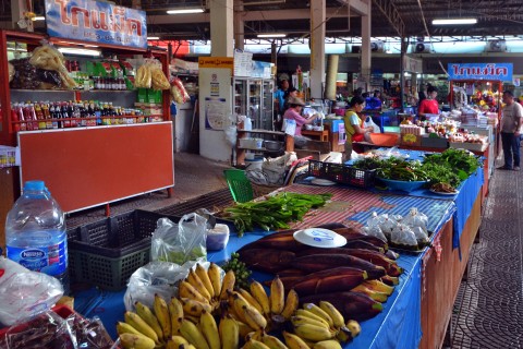 Typical market scenes. Photo by: Mark Ord.